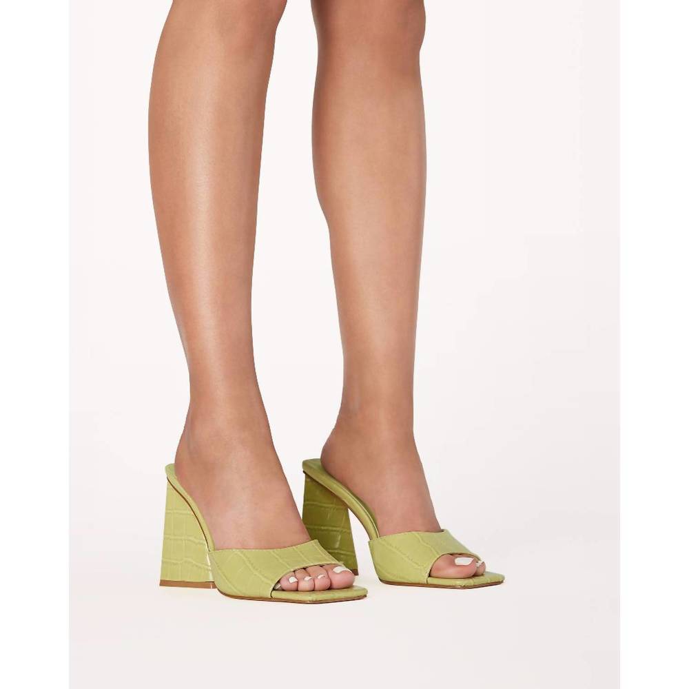 NEW BILLINI quinn sandal in apple croc
